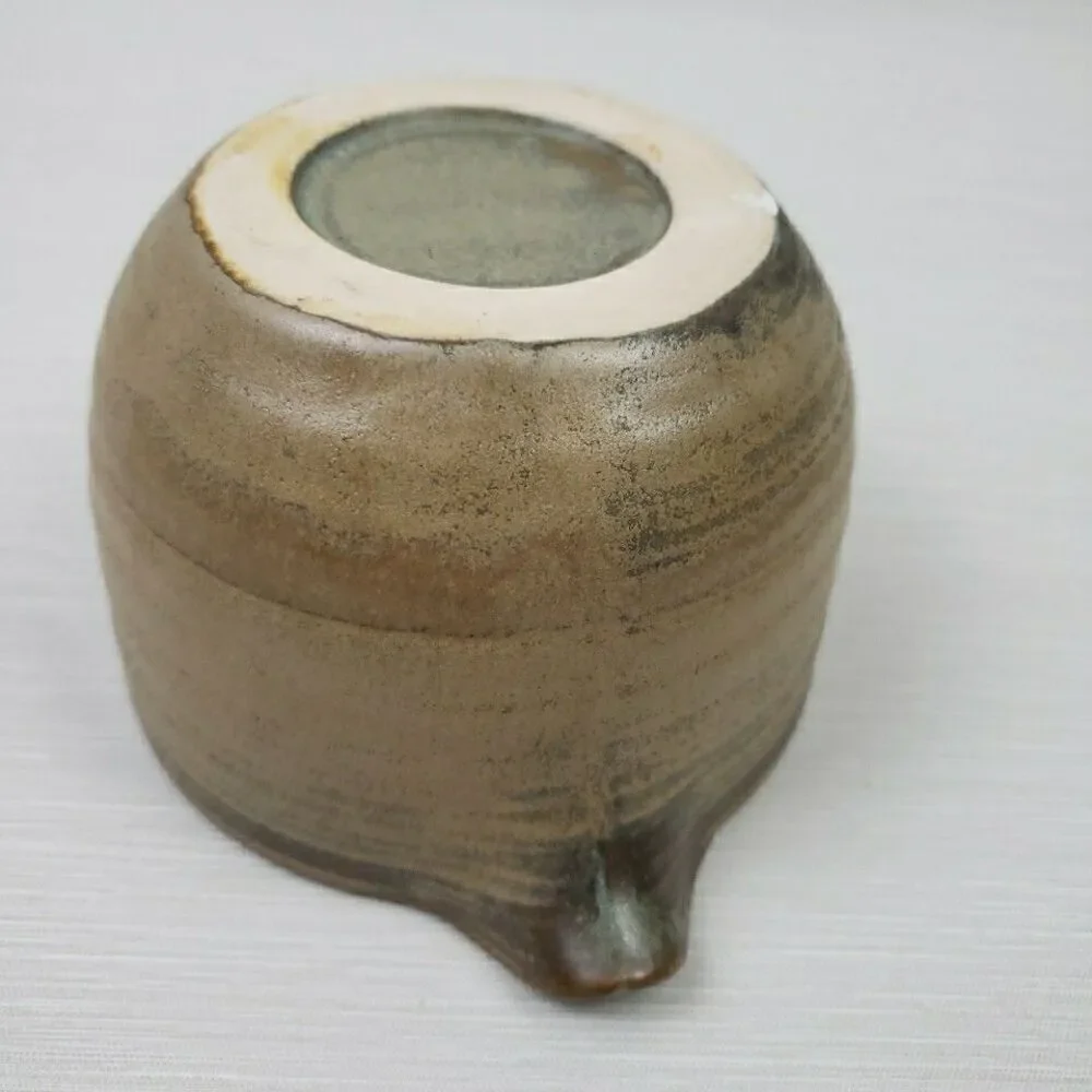 Small Spouted Mixing Bowl Cut Out Handle Ceramic Pottery Farmhouse Primitive